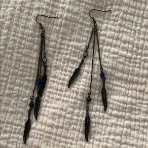 Metal feather long earrings - boho chic